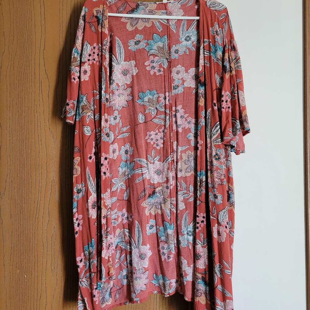 Maurices Kimono Duster Floral Pattern